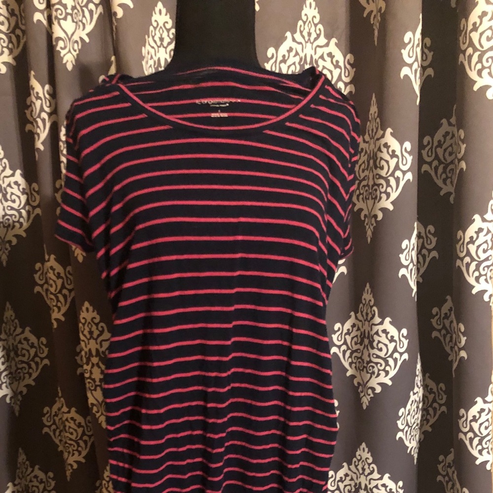 * maternity dress